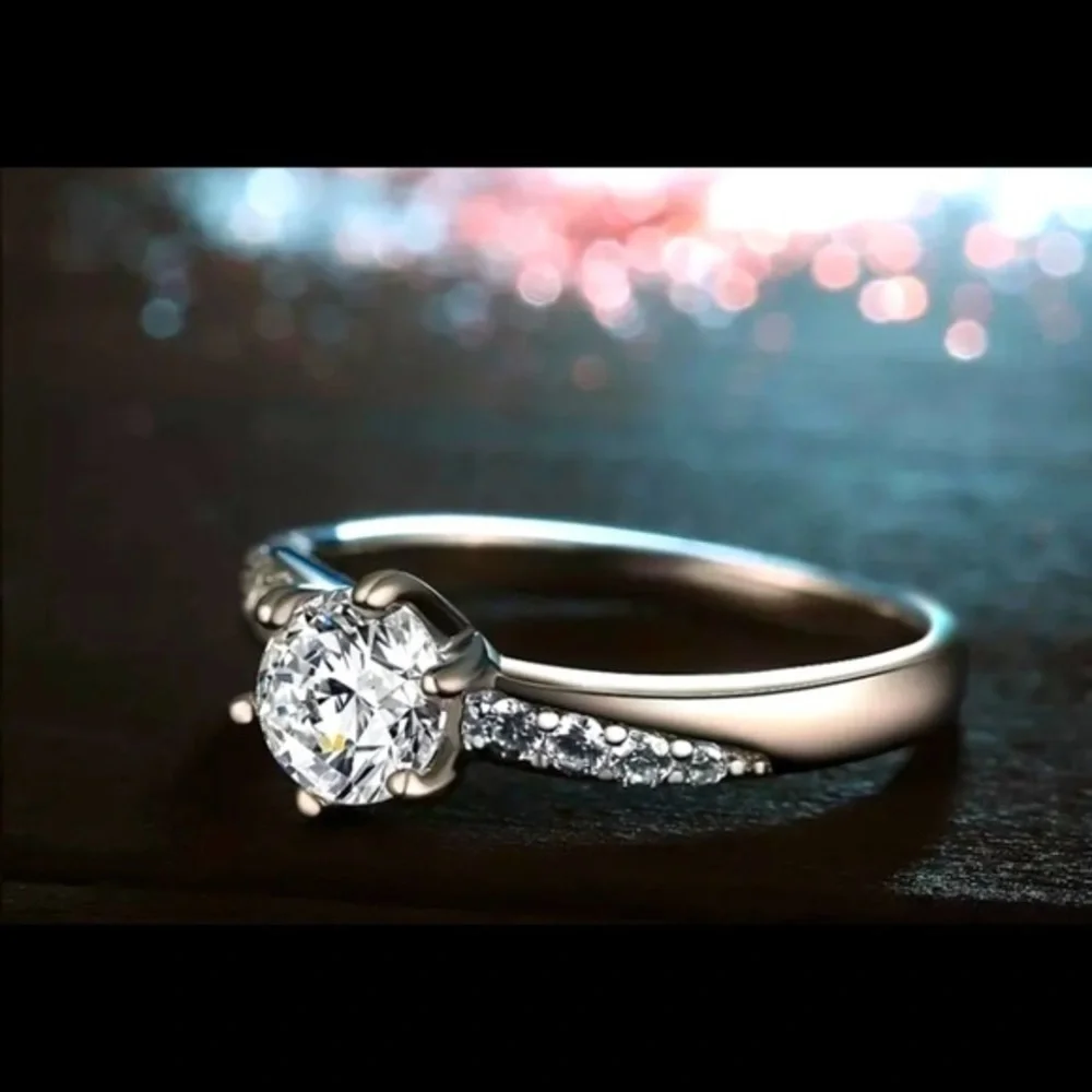 NEW Fashion Sterling Silver Shiny Zircon Ring